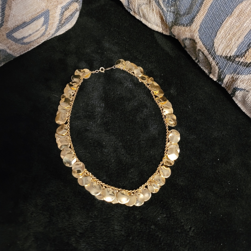 Napier gold tone circle necklace